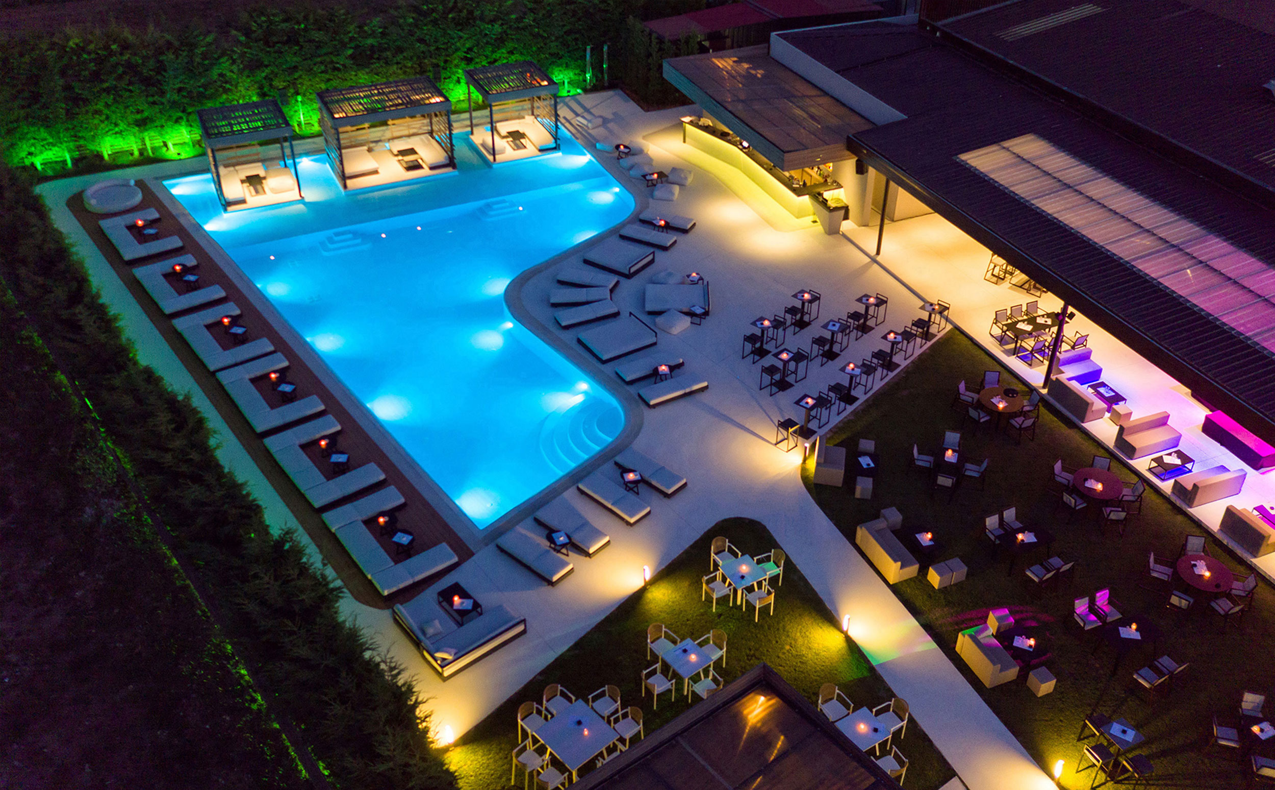 LIQUIDO POOL LOUNGE | RMS Archstudio